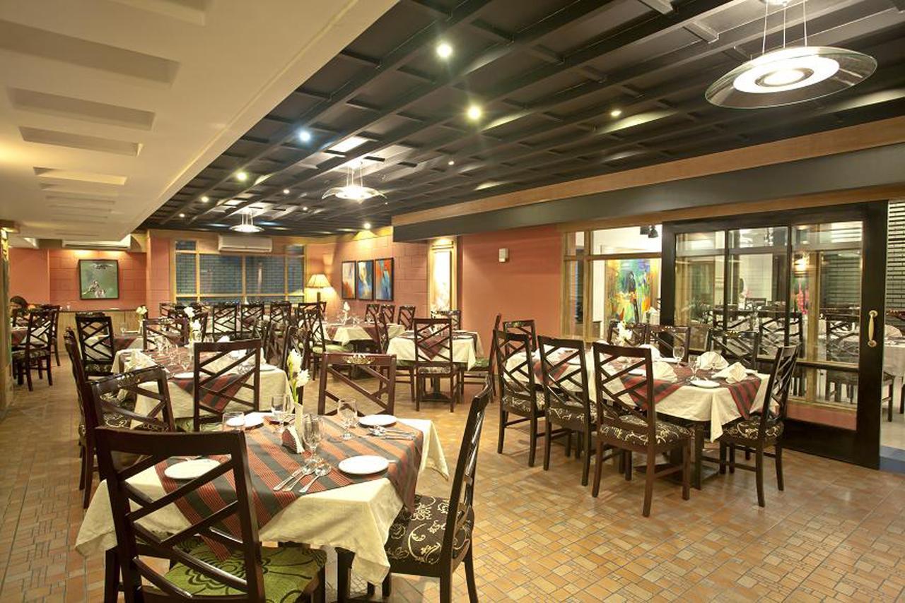 Well Park Residence Boutique Hotel & Suites Chittagong Exterior photo